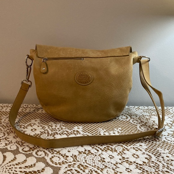 Roots Leather Crossbody Bag - Picture 4 of 9